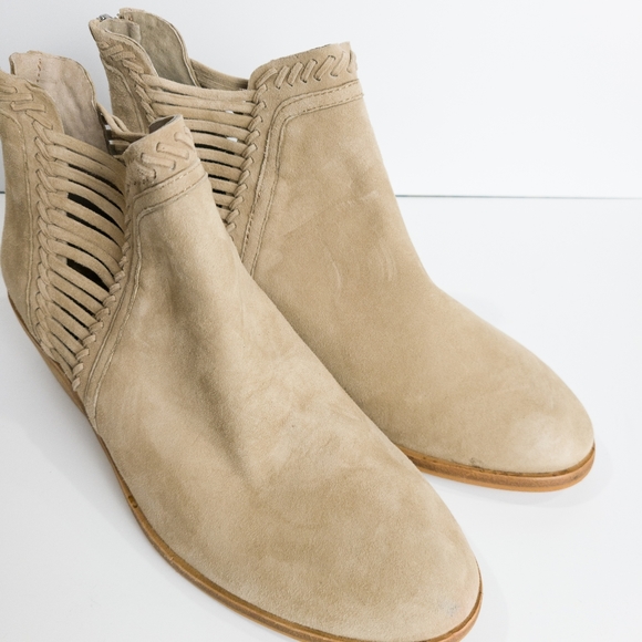 Vince Camuto Pippsy Ankle Boots -6.5 - Picture 9 of 10